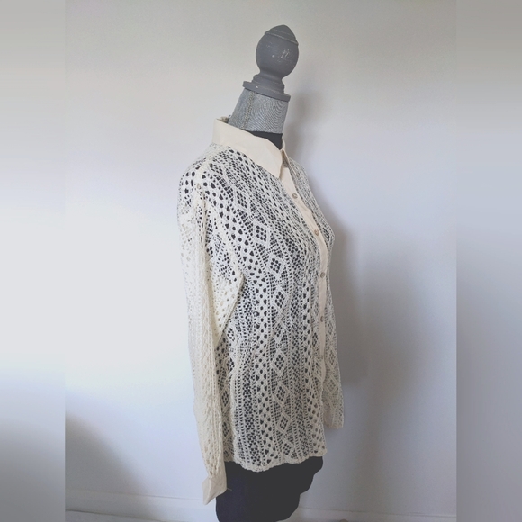 Off White Knit Hollow Out Blouse - Picture 3 of 4